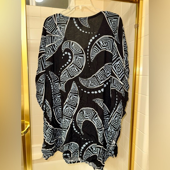 Hula Bay Black and White Swim Coverup - Picture 4 of 4